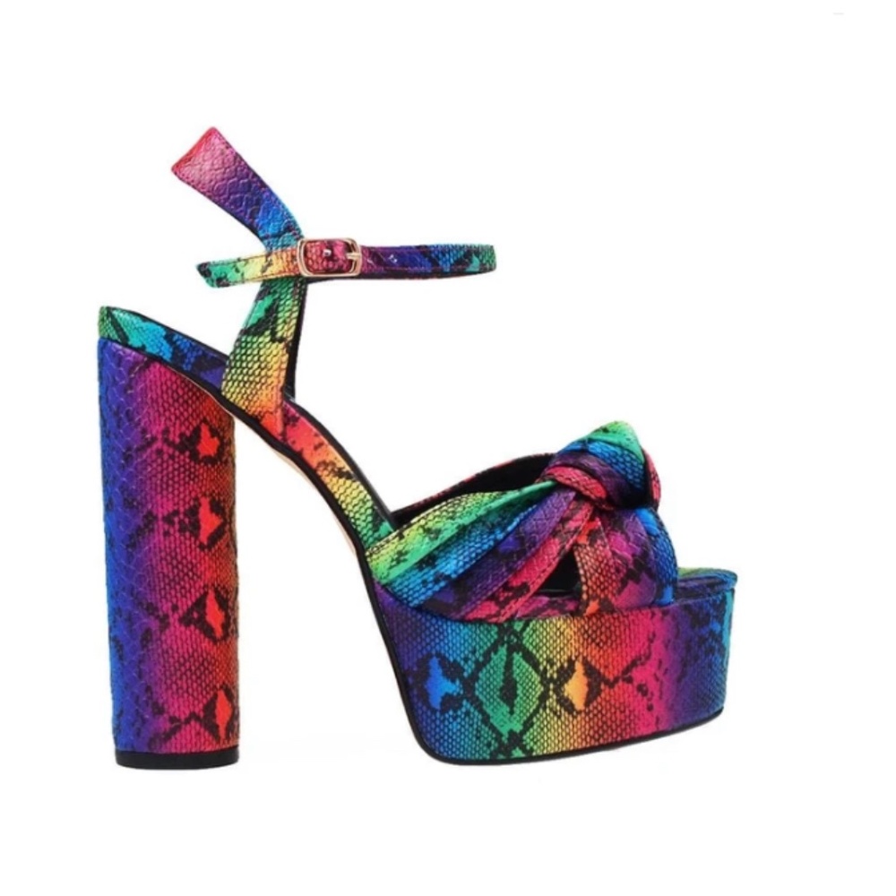 Set - Picture 3 of 6